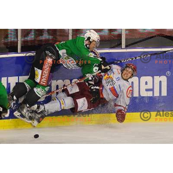 Robert Sabolic in action during Ice hockey match HDD Tilia Olimpija - Acroni Jesenice in 2nd game of the final of the Slovenian ice hockey league, Tivoli Hall, 03.04.2011 