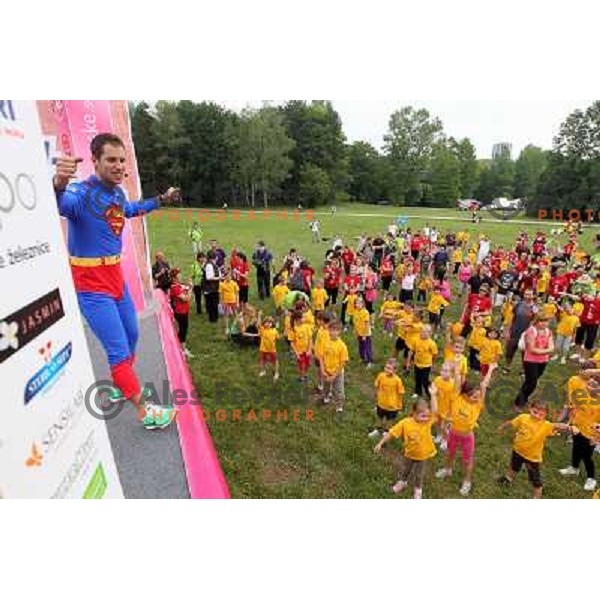 6. DM run for women and Oskar\'s run for kids in Tivoli park, Ljubljana, Slovenia on June 4,2011 