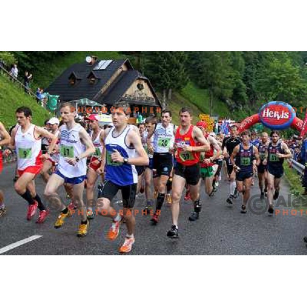 400 runners from 21 countries took part at 8th World Long Distance Mountain Running Challenge in Slovenia on June 18, 2011. Start in Petrovo Brdo, finish in Podbrdo, 37.5 km with total of 5300 meters of climbs and descents 