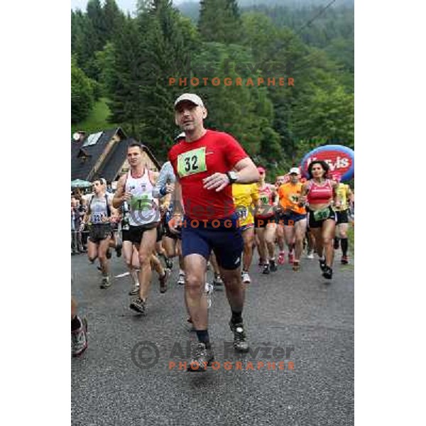 400 runners from 21 countries took part at 8th World Long Distance Mountain Running Challenge in Slovenia on June 18, 2011. Start in Petrovo Brdo, finish in Podbrdo, 37.5 km with total of 5300 meters of climbs and descents 