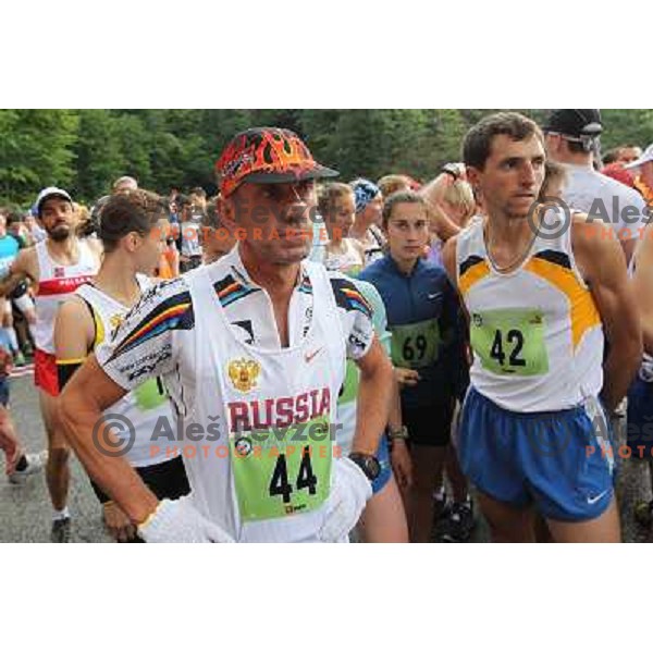 400 runners from 21 countries took part at 8th World Long Distance Mountain Running Challenge in Slovenia on June 18, 2011. Start in Petrovo Brdo, finish in Podbrdo, 37.5 km with total of 5300 meters of climbs and descents 