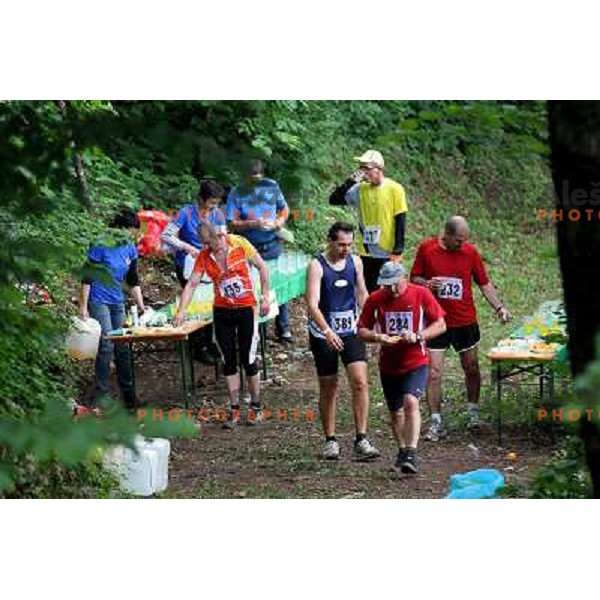 400 runners from 21 countries took part at 8th World Long Distance Mountain Running Challenge in Slovenia on June 18, 2011. Start in Petrovo Brdo, finish in Podbrdo, 37.5 km with total of 5300 meters of climbs and descents 