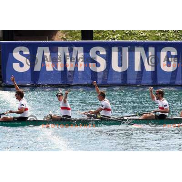 Team Germany, gold medlists in category men\'s Eight in the Final at 2011 World Rowing Championships at Bled, Slovenia on September 1,2011 