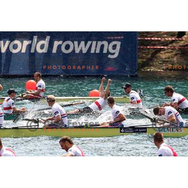 Team Germany, gold medlists in category men\'s Eight in the Final at 2011 World Rowing Championships at Bled, Slovenia on September 1,2011 