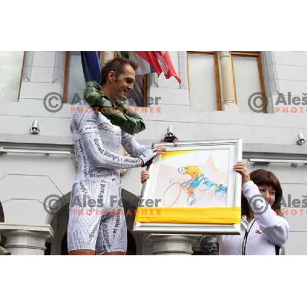Gorazd Stangelj of Slovenia finished his professional cycling carrier winning the race in front of his fans in Novo Mesto, Slovenia on October 9, 2011. In past 20 years he was racing for Krka, Moblivetta,Liquigas, Fassa Bortolo,Saeco, Lampre and Astana. 