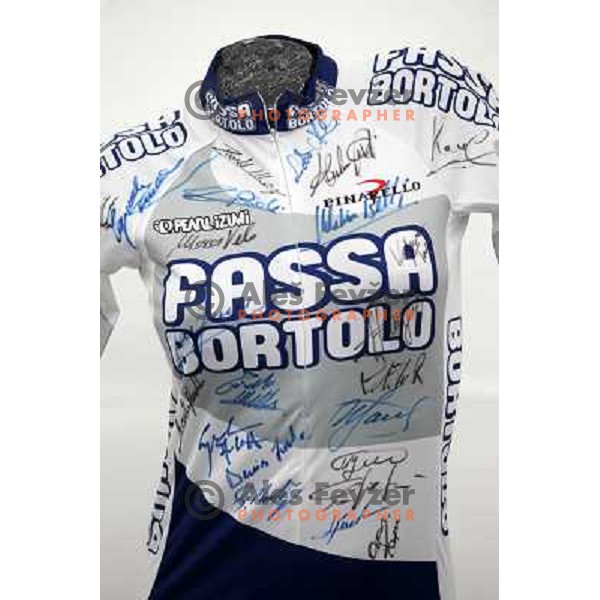 Gorazd Stangelj of Slovenia finished his professional cycling carrier winning the race in front of his fans in Novo Mesto, Slovenia on October 9, 2011. In past 20 years he was racing for Krka, Moblivetta,Liquigas, Fassa Bortolo,Saeco, Lampre and Astana. 