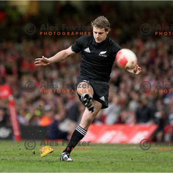 Nick Evans at rugby match between Wales and New Zealand at Millennium Stadium, Cardiff, Wales on November 25, 2006. New Zealand won 45:10