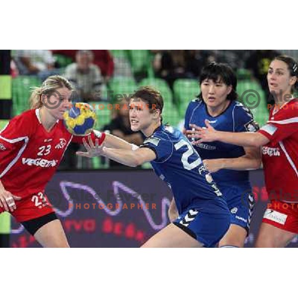 Kristina Franic of Krim Mercator in action during EHF Champions leaguel game 5 between Krim Mercator (Slovenia) and Podravka Vegeta (Croatia) in Stozice Sports Hall, Ljubljana, Slovenia on November 5, 2011 