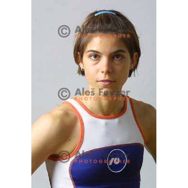 Anja Valant , april 2001