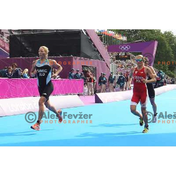 Mateja Simic of Slovenia (nr.39) competes in women\'s triathlon in Hyde Park during London 2012 Summer Olympic Games, Great Britain on August 4, 2012 