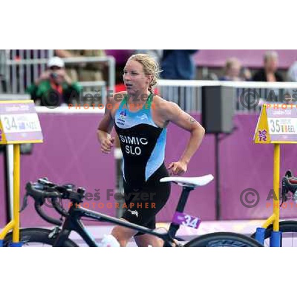 Mateja Simic of Slovenia (nr.39) competes in women\'s triathlon in Hyde Park during London 2012 Summer Olympic Games, Great Britain on August 4, 2012 