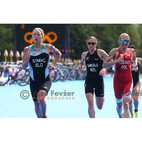 Mateja Simic of Slovenia (nr.39) competes in women\'s triathlon in Hyde Park during London 2012 Summer Olympic Games, Great Britain on August 4, 2012 