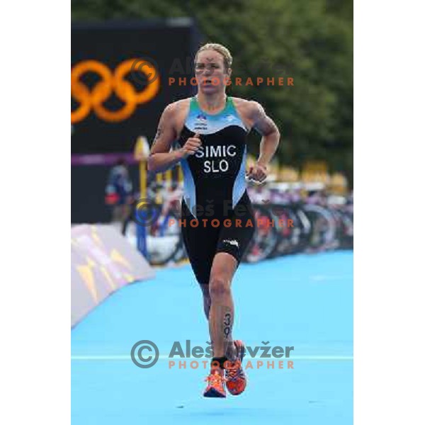 Mateja Simic of Slovenia (nr.39) competes in women\'s triathlon in Hyde Park during London 2012 Summer Olympic Games, Great Britain on August 4, 2012 