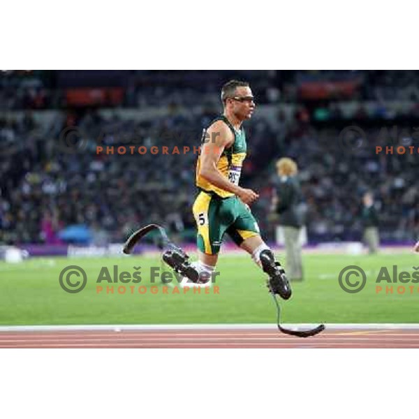 Oscar Pistorius runs in semi-final of 400 meters at Olympic stadium during London 2012 Olympic games on August 5, 2012 