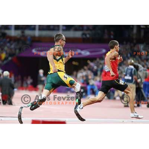 Oscar Pistorius runs in semi-final of 400 meters at Olympic stadium during London 2012 Olympic games on August 5, 2012 