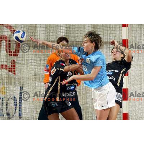 Anna Kochetova (6) during women\'s EHF Championsleague game Krim Mercator-Dynamo Volgograd in Ljubljana, Slovenia. Krim Mercator won 41-34. Photo by Ales Fevzer