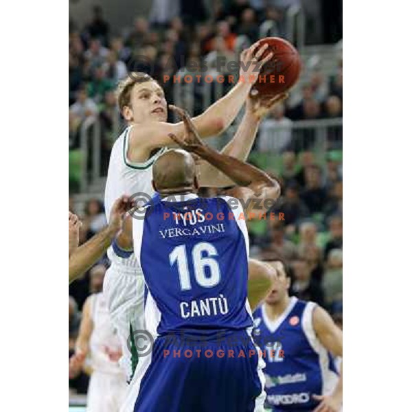 of Union Olimpija in action during basketball match Union Olimpija-Mapooro Cantu in round 6 of Turkish Airlines Euroleague group A, played in Arena Stozice, Ljubljana, Slovenia on October 26, 2012 