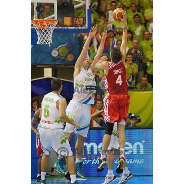 Gasper Vidmar of Slovenia and Ante Tomic of Croatia at basketball match Slovenia vs Croatia in preliminary round group C of Eurobasket 2013, played in Arena Zlatorog in Celje, Slovenia on September 8, 2013 