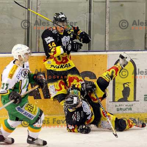 Ziga Pavlin (34) during third game of the Ice-Hockey Finals of Slovenian National Championship between ZM Olimpija-Banque Royale Slavija. ZM Olimpija won the game 6:1 and leads the series 2:1