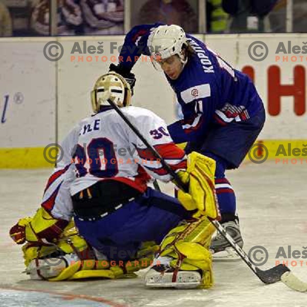 Kopitar in action at first goal at match Slovenia- Great Britain at World Championship Division 1 group B in Ljubljana.Photo by Ales Fevzer 