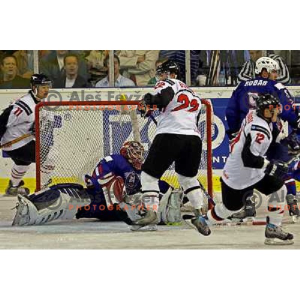 Hocevar at match Slovenia- Japan at World Championship Division 1 group B in Ljubljana.Photo by Ales Fevzer 