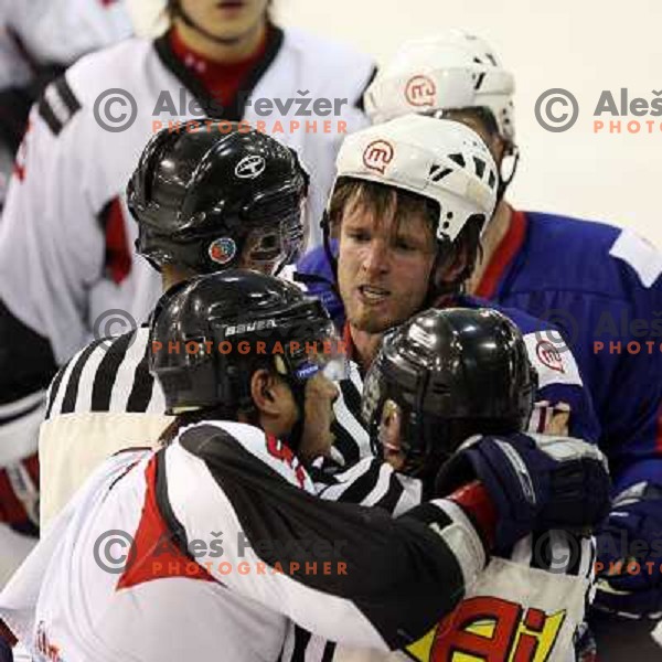 Varl at match Slovenia- Japan at World Championship Division 1 group B in Ljubljana.Photo by Ales Fevzer 