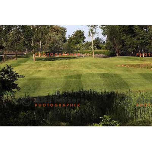  Luknja 5, par 4