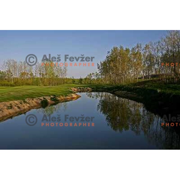  Luknja 3, par 5