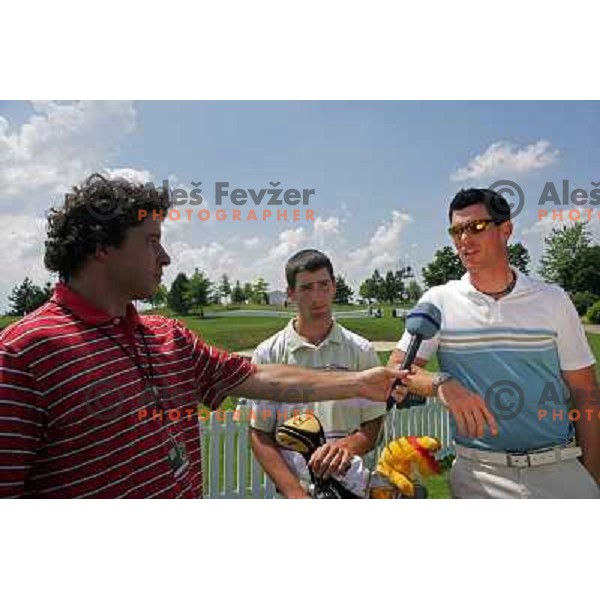 Andraz Hocevar from Pop Tv doing an interview with Matjaz Gojcic after second round of BA-CA Open in Fontana, Austria 8.June 2007. Photo by Ales Fevzer 