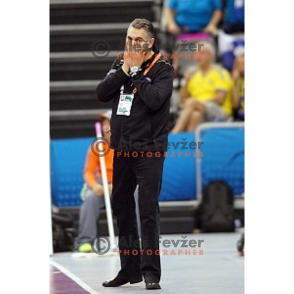 Boris Denic, head coach of Slovenia in action during Preliminary Group A match Slovenia-Chile at Qatar 2015 World Handball championships in Al Saad Sport Arena, Doha on January 16, 2015