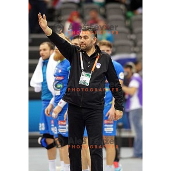 Boris Denic, head coach of Slovenia in action during Preliminary Group A match Slovenia-Chile at Qatar 2015 World Handball championships in Al Saad Sport Arena, Doha on January 16, 2015