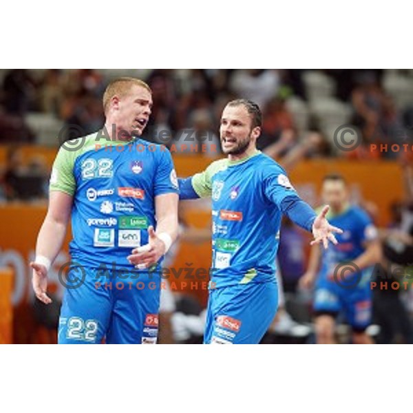 Uros Zorman of Slovenia in action at Preliminary Group A match Slovenia-Qatar at Qatar 2015 World Handball championships in Lusail Sport Arena, Doha on January 19, 2015