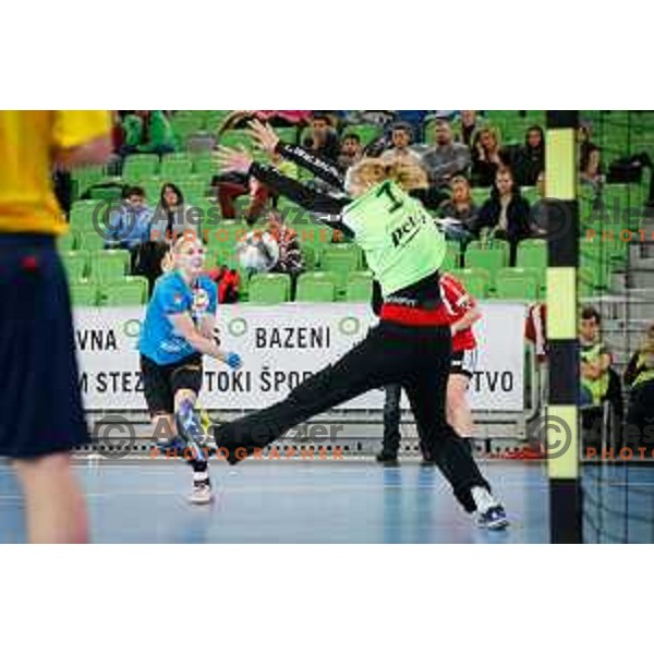 Tamara Mavsar of RK Krim Mercator in action during handball match between RK Krim Mercator and Thuringer HC in round 1 of EHF Champions Leauge, played in Arena Stozice, Ljubljana, Slovenia on January 31, 2015