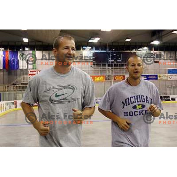 Zupancic and Kontrec at ZM Olimpija summer practice in Hala Tivoli, Ljublajna 30.7.2007. Photo by Ales Fevzer 