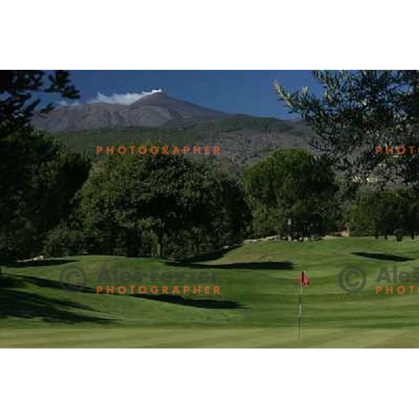 18th green at Il Picciolo golf club,Sicily,Italia. Photo by Ales Fevzer 
