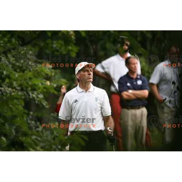 Hugh Smyth watching his chip at second extra hole at final day of European Senior Team Championship, played at Kings golf course at Bled, Slovenia 18.8.2007.Photo by Ales Fevzer 