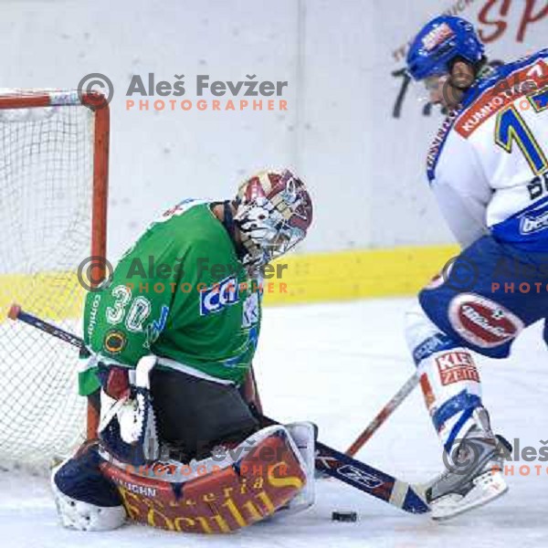 Alex Westerlund blocks the penalty shot of Marc Brown 
