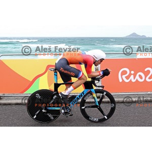 Tom Dumoulin (NED) races at Men\'s 54 km Time trial in Pontal at Rio de Janeiro 2016 Olympic games , Brasil on August 10, 2016