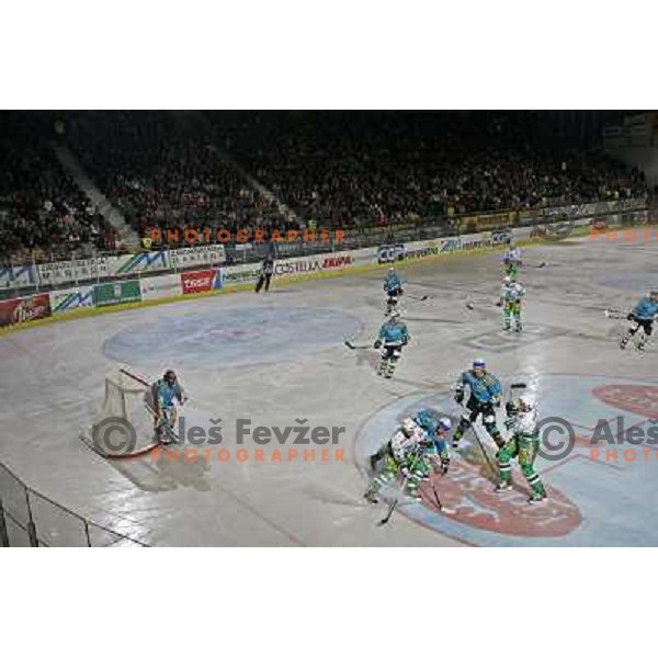 ice-hockey match ZM Olimpija- Black Wings Linz in EBEL league, played in Ljubljana 28.10.2007. Photo by Ales Fevzer 