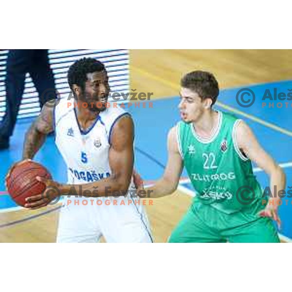 Maurice Johns Taylor of Rogaska vs Roman Rubinshteyn of Zlatorog Lasko in action during basketball match between KK Rogaska - Zlatorog Lasko of Nova KBM league 2016/17, played at Sports hall Rogaska Slatina, Slovenia on May 12, 2017