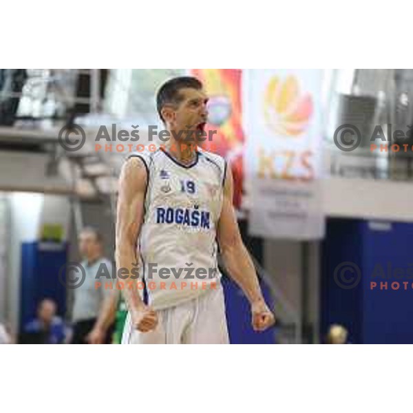 Dragisa Drobnjak in action during third game in the Final of Nova KBM league 2016-2017 between KK Rogaska and Union Olimpija in Rogaska Slatina, Slovenia on May 21, 2017