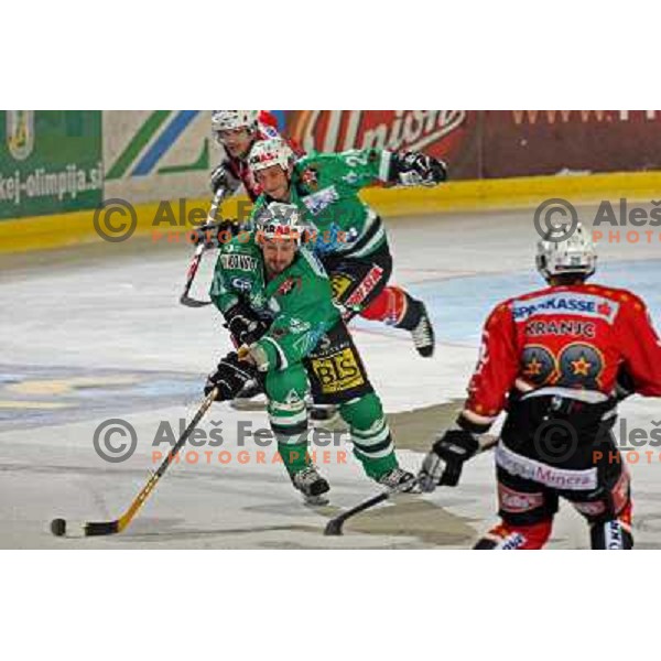 Yarema and Vnuk at ice-hoceky match ZM Olimpija-Acroni Jesenice in 22nd round of Ebel league,played in LJUBLJANA (Slovenia) 18.11.2007. Photo by Ales Fevzer 