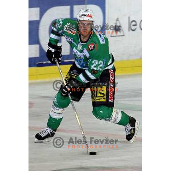 Greg Kuznik at ice-hoceky match ZM Olimpija-Acroni Jesenice in 22nd round of Ebel league,played in LJUBLJANA (Slovenia) 18.11.2007. Photo by Ales Fevzer 