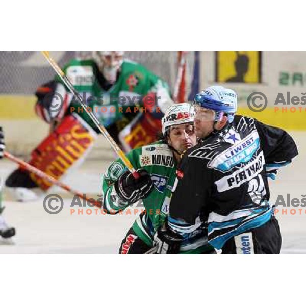 Yarema at match ZM Olimpija- Linz in Ebel league,played in Ljubljana (Slovenia) 23.11.2007. Photo by Ales Fevzer 