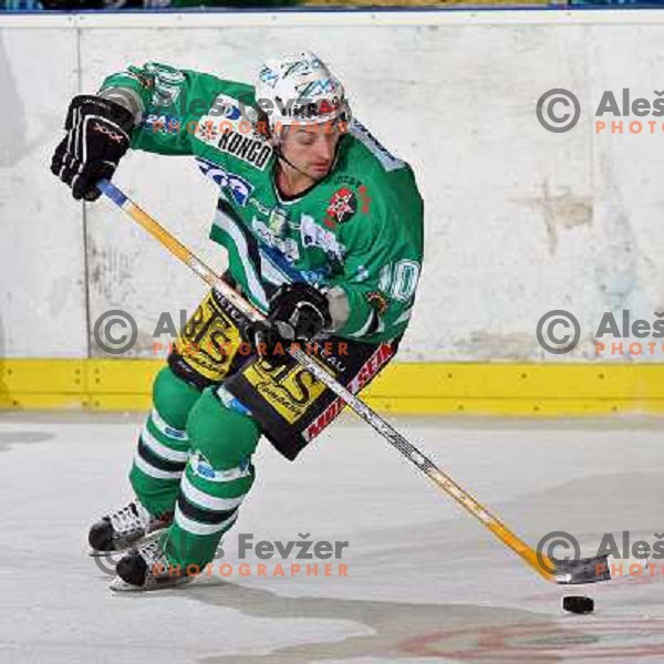 Brendan Yarema at ice-hockey match ZM Olimpija-Vienna Capitals in Ebel league, played in Ljubljana, Slovenia 7.12.2007. Photo by Ales Fevzer 