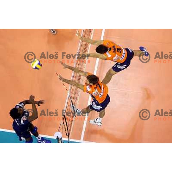 Touzinsky and Cebron at volleyballl game ACH Volley Bled-Paris Volley in Indesit European Champions league, played in Ljubljana, Slovenia 12.12.2007. Photo by Ales Fevzer 