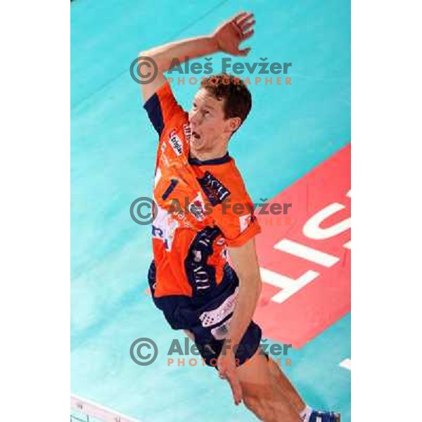 Urnaut at volleyballl game ACH Volley Bled-Paris Volley in Indesit European Champions league, played in Ljubljana, Slovenia 12.12.2007. Photo by Ales Fevzer 