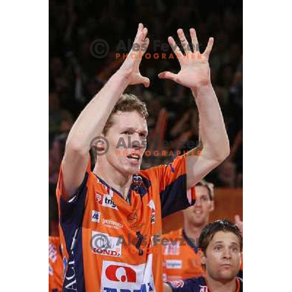 Tine Urnaut at volleyballl game ACH Volley Bled-Paris Volley in Indesit European Champions league, played in Ljubljana, Slovenia 12.12.2007. Photo by Ales Fevzer 