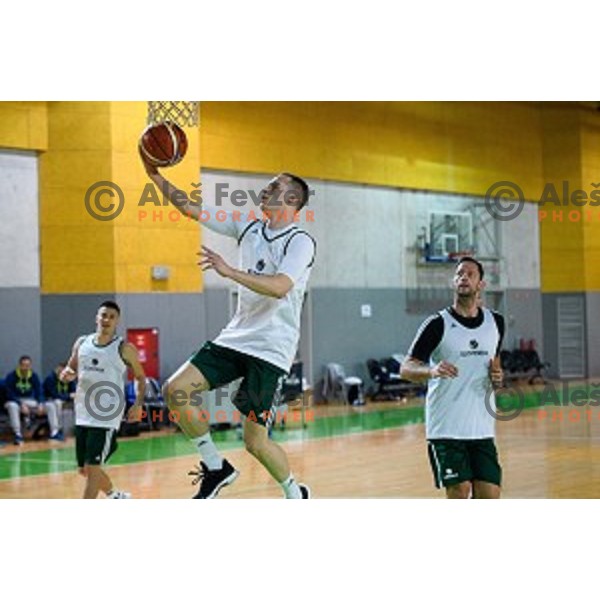 Klemen Prepelic in action during training of the Slovenian national basketball team in Arena Stozice, Ljubljana, Slovenia on November 20, 2017