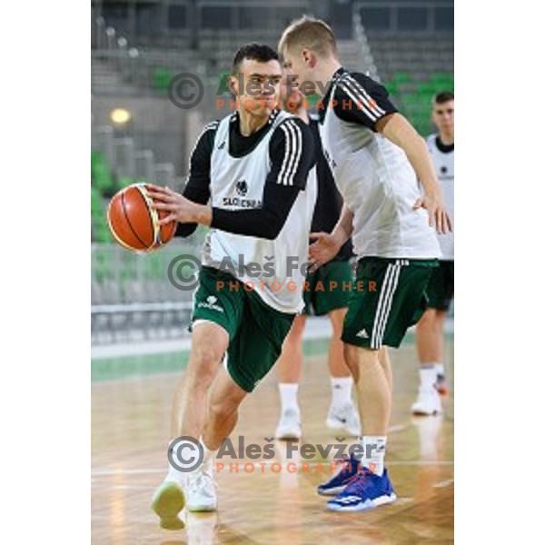 Zan Mark Sisko in action during training of the Slovenian national basketball team in Arena Stozice, Ljubljana, Slovenia on November 21, 2017